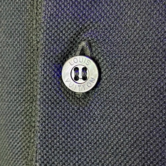 Authentic LOUIS VUITTON Black Polo Men Shirt - Picture 7 of 8